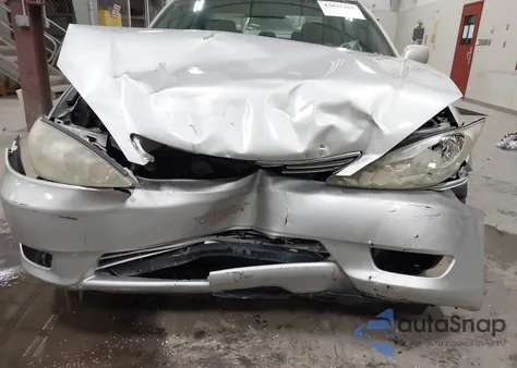 2006 Toyota Camry Xle z USA, uszkodzony, nr VIN 4T1BE30K96U723999